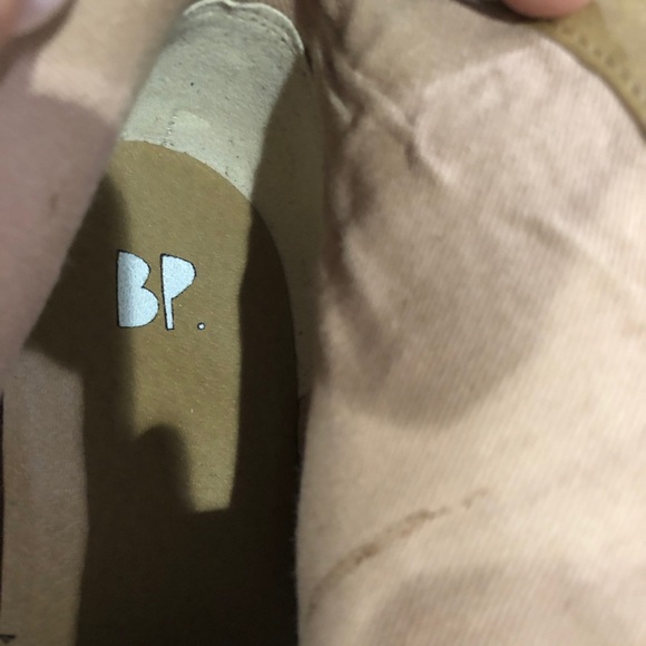 Brass Plum Tan Booties - Picture 4 of 7